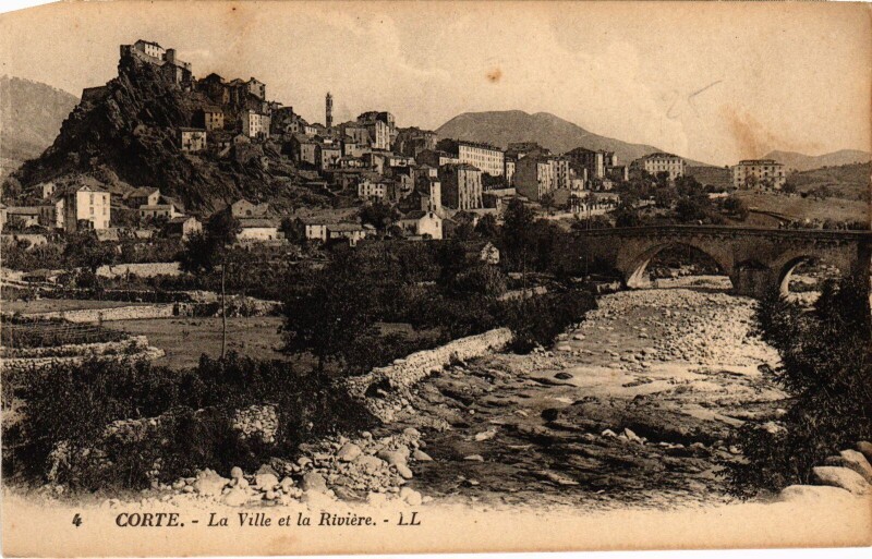 Carte postale ancienne Corte La Ville et la Riviere à Corte