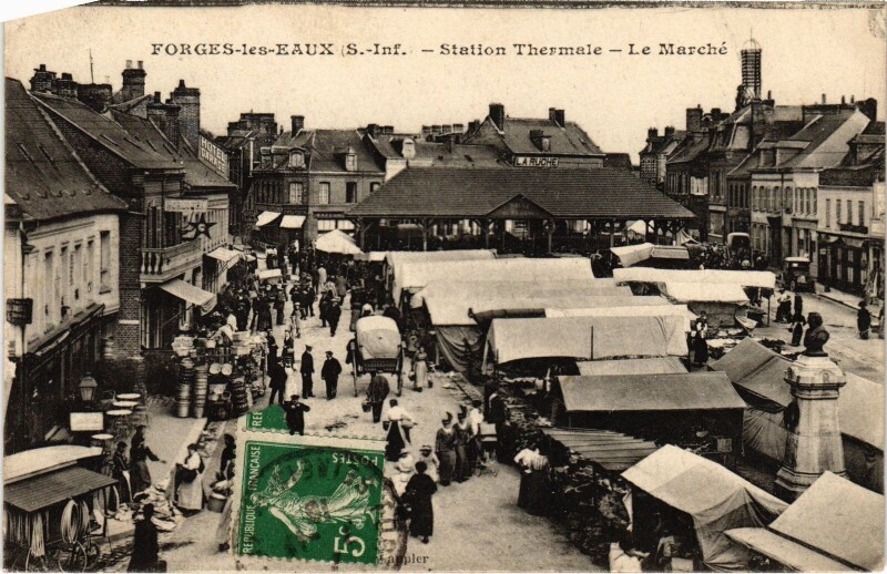 Carte postale ancienne Forges-les-Eaux Station Thermale Le Marché à Forges-les-Eaux