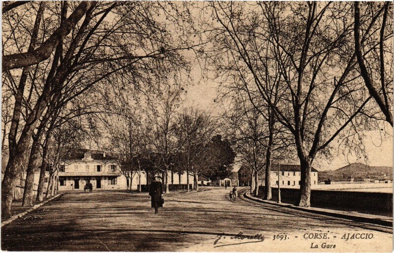 Carte postale ancienne Ajaccio La Gare à Ajaccio