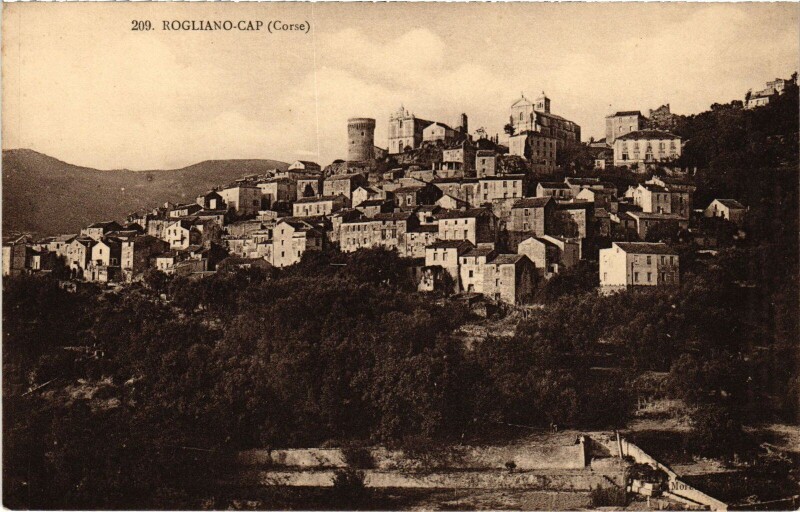 Carte postale ancienne Rogliano Vue Generale à Rogliano