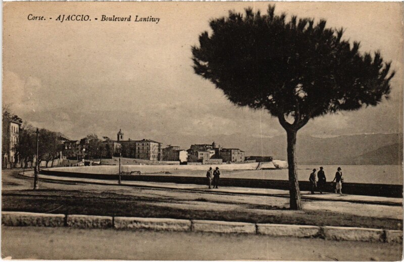 Carte postale ancienne Ajaccio Boulevard Lantiwy à Ajaccio