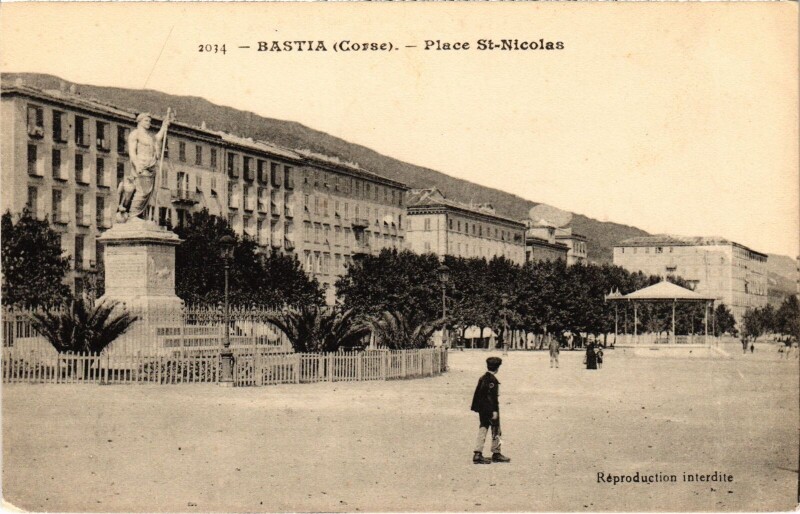 Carte postale ancienne Bastia Place Saint-Nicolas à Bastia