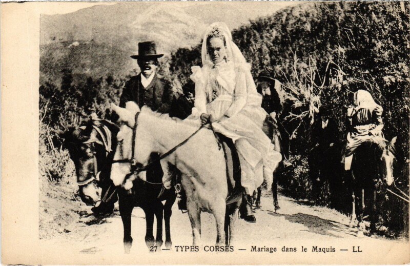 Carte postale ancienne Types Corses - Mariage dans le Maquis