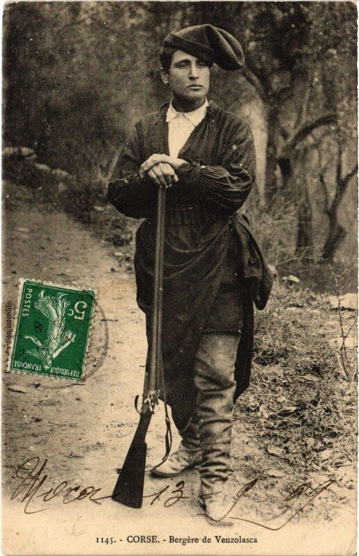 Carte postale ancienne Bergere de Venzolasca à Venzolasca