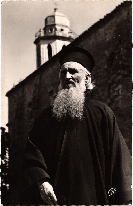 Carte postale ancienne Cargese Archimandrite Catholique de Rite Gree