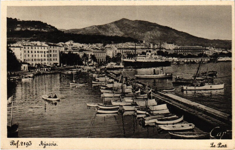 Carte postale ancienne Ajaccio Le Port à Ajaccio