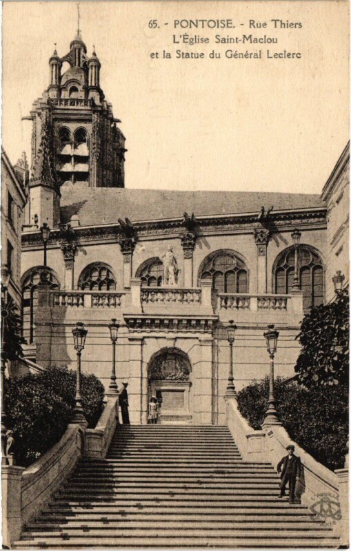 Carte postale ancienne Pontoise Rue Thiers, L'Eglise St.Maclou France à Pontoise