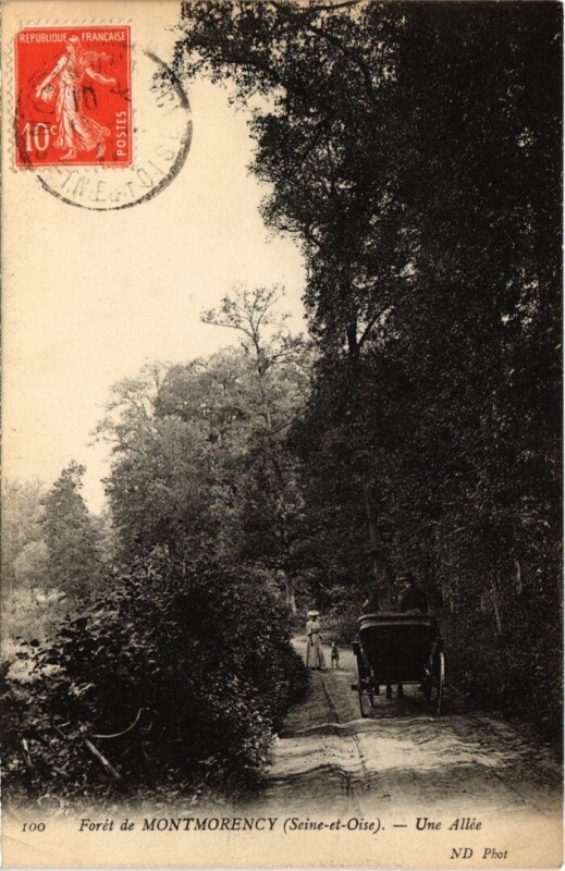 Carte postale ancienne Montmorency Une Allee France à Montmorency