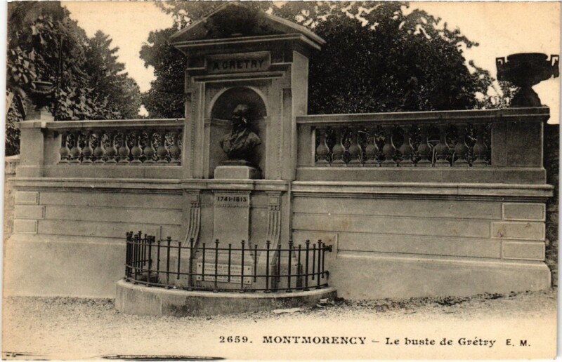 Carte postale ancienne Montmorency Le buste de Gretry France à Montmorency