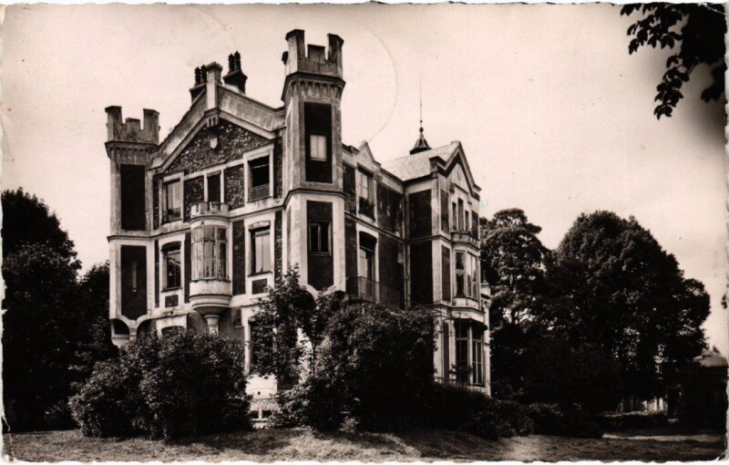 Carte postale ancienne Montmorency La Chateau des Tourelles France à Montmorency