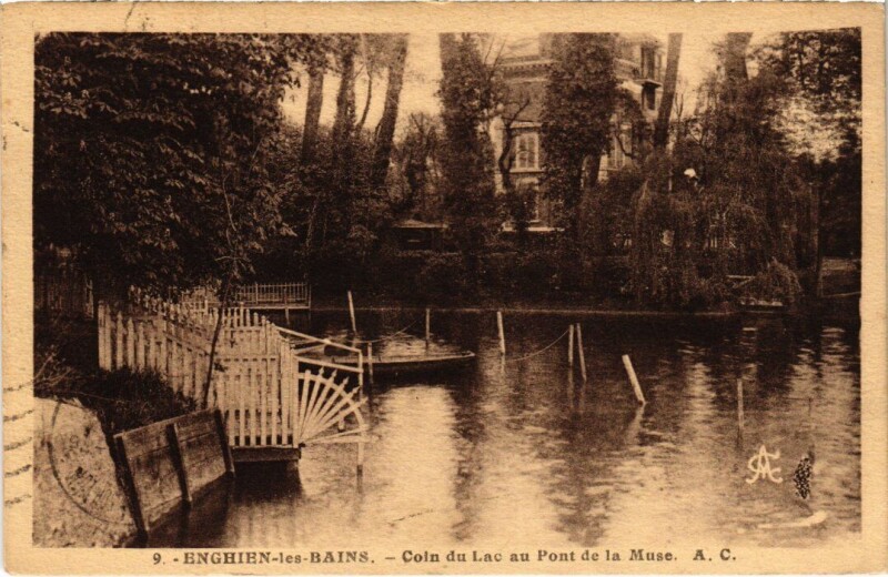 Carte postale ancienne Enghien les Bains Coin du Lac au Pont de la Muse France à Enghien-les-Bains