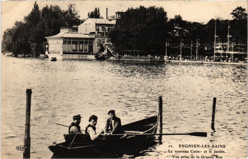 Carte postale ancienne Enghien les Bains Le nouveau Casino et le Jardin France à Enghien-les-Bains