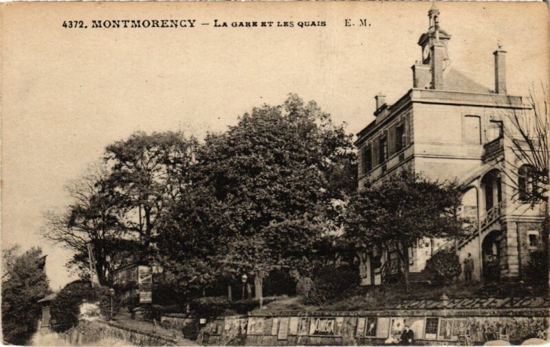 Carte postale ancienne Montmorency La Gare et les Quais France à Montmorency