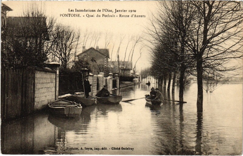 Carte postale ancienne Inondation 1910 Pontoise Quai du Ponthuis Route d'Auvers à Pontoise