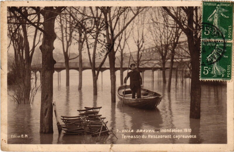 Carte postale ancienne Inondation 1910 Villa Draveil Terrasse Restaurant Laprevoie à Draveil