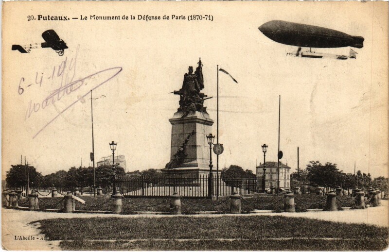 Carte postale ancienne Aviation Puteaux Monument de la Défense de Paris à Puteaux