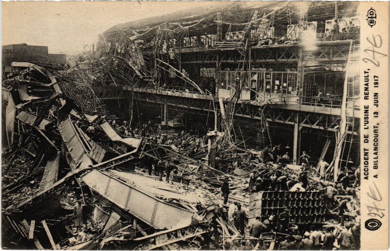 Carte postale ancienne Accident de l'Usine Renault Billancourt