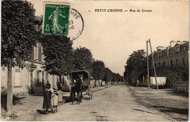 Carte postale ancienne Petit-Crosne Rue de Crosne à Crosne