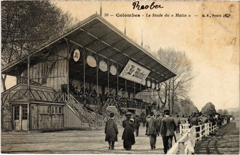 Carte postale ancienne Colombes Stade du Matin à Colombes