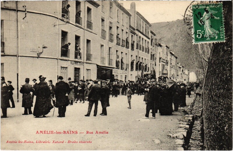 Carte postale ancienne Amélie-les-Bains Rue Amélie