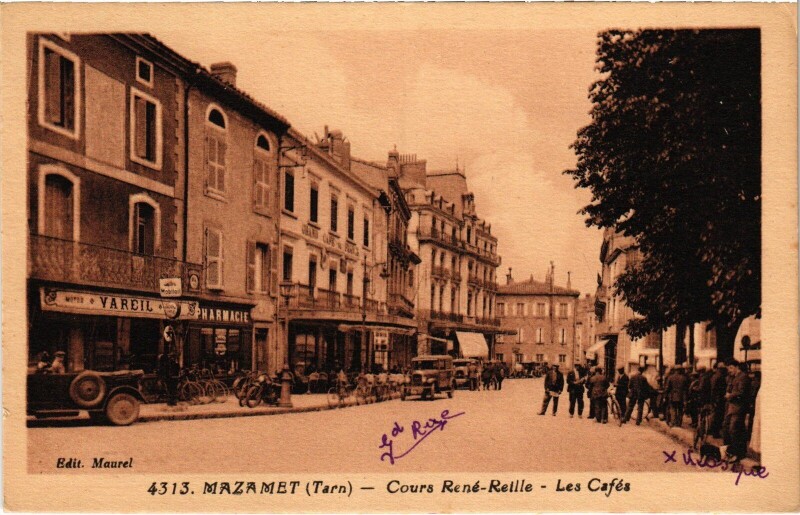 Carte postale ancienne Mazamet Cours rené-Reille Les Cafés à Mazamet