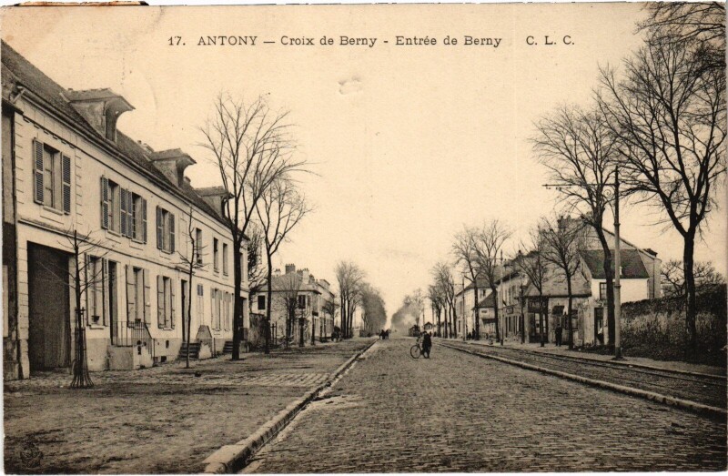 Carte postale ancienne Antony Croix de Berny Entrée de Berny à Antony