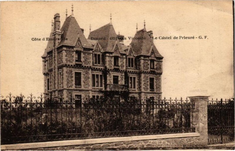 Carte postale ancienne Dinard-La Vicomte-Le Castel de Prieure à Dinard
