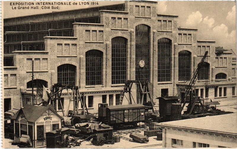 Carte postale ancienne 1914 Expo Lyon le Grand Hall
