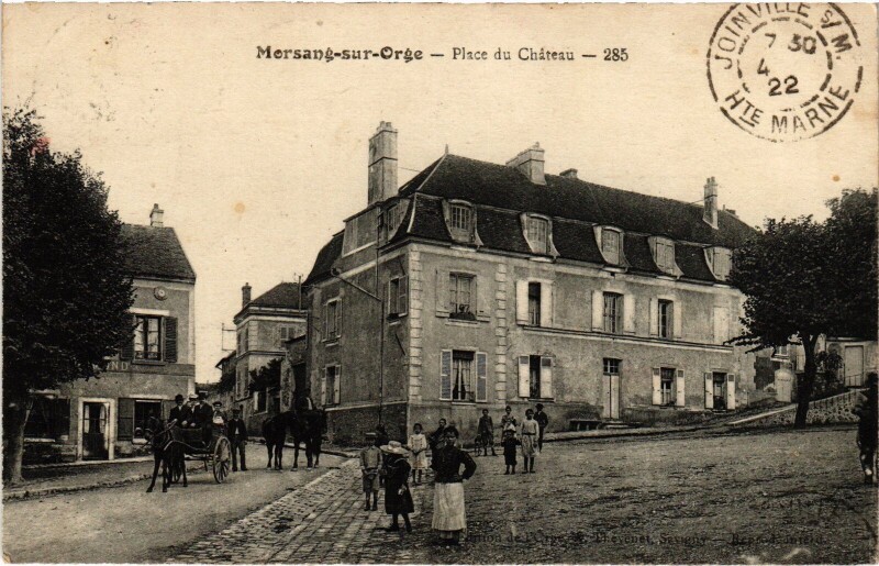 Carte postale ancienne Morsang-sur-Orge Place du Chateau à Morsang-sur-Orge