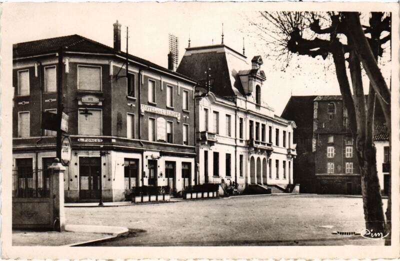 Carte postale ancienne Chatillon s Chalaronne Hotel de Ville