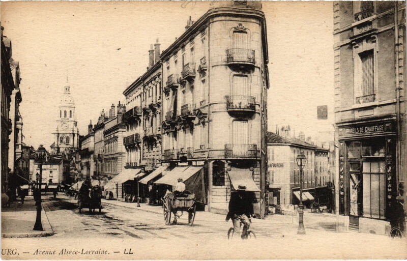 Carte postale ancienne Bourg en Bresse Avenue Alsace Lorraine à Bourg-en-Bresse