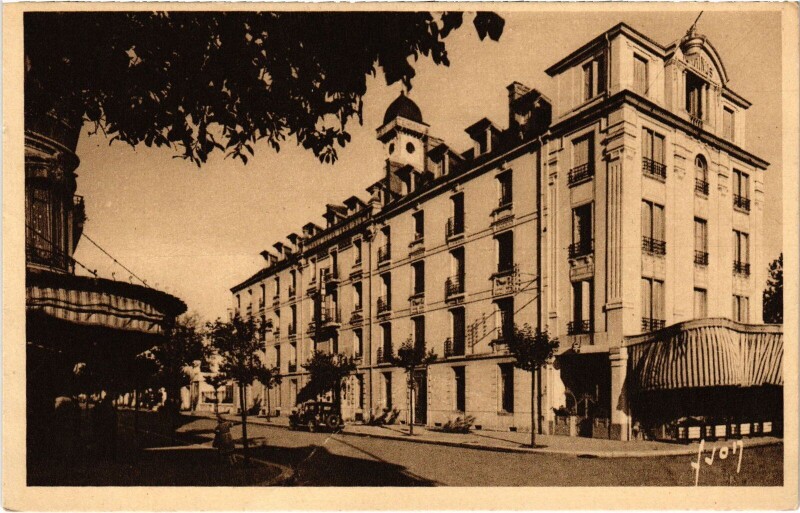 Carte postale ancienne Bourg en Bresse Hotel Terminus à Bourg-en-Bresse