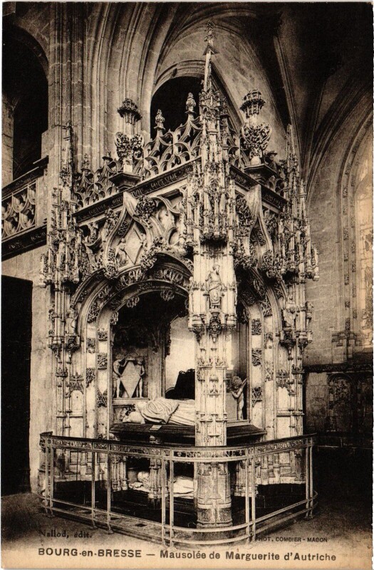 Carte postale ancienne Bourg en Bresse Brou Church Mausolee de Marguerite d'Autriche à Bourg-en-Bresse