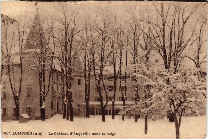 Carte postale ancienne Hauteville Chateau d'Angeville sous la neige