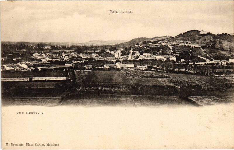 Carte postale ancienne Montluel vue generale à Montluel