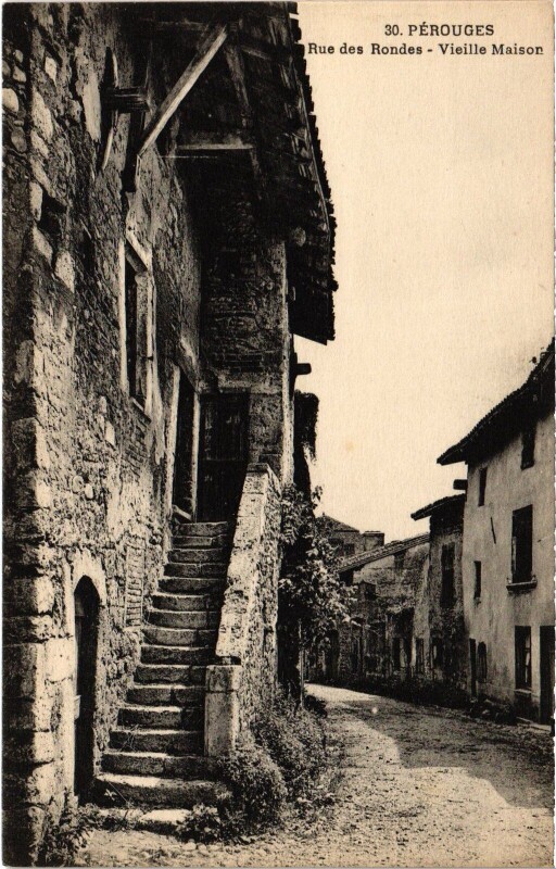 Carte postale ancienne Perouges Rue des Rondes