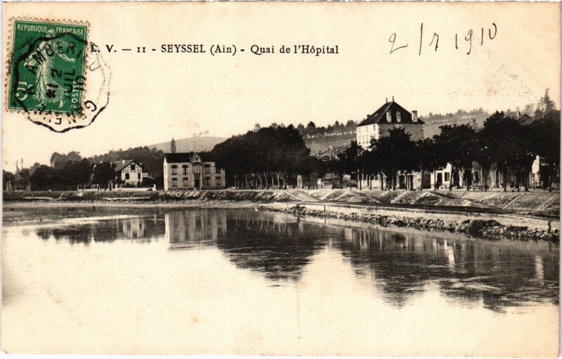 Carte postale ancienne Seyssel Quai de l'Hopital à Seyssel