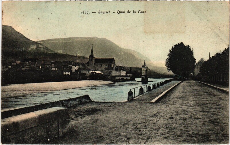 Carte postale ancienne Seyssel Quai de la Gare à Seyssel