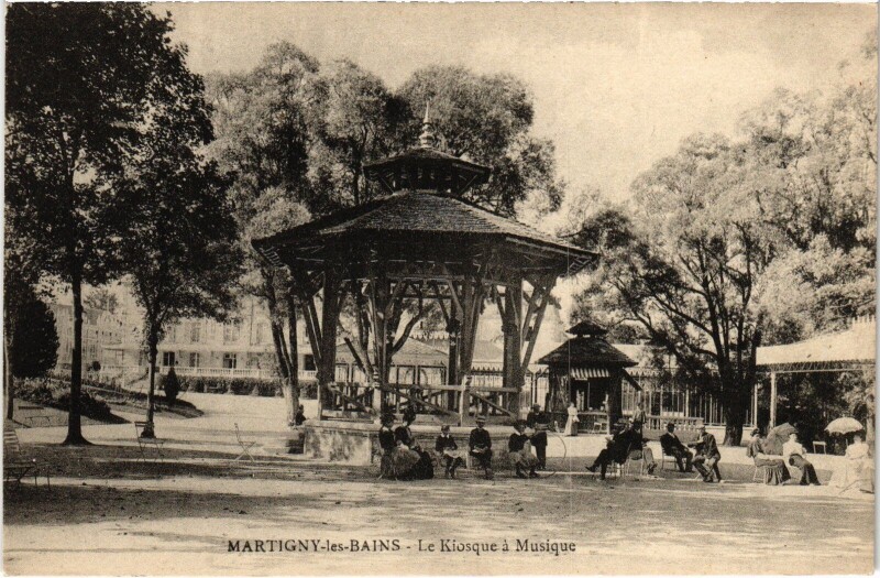 Carte postale ancienne Martigny-les-Bains le Kiosque a Musique à Martigny-les-Bains