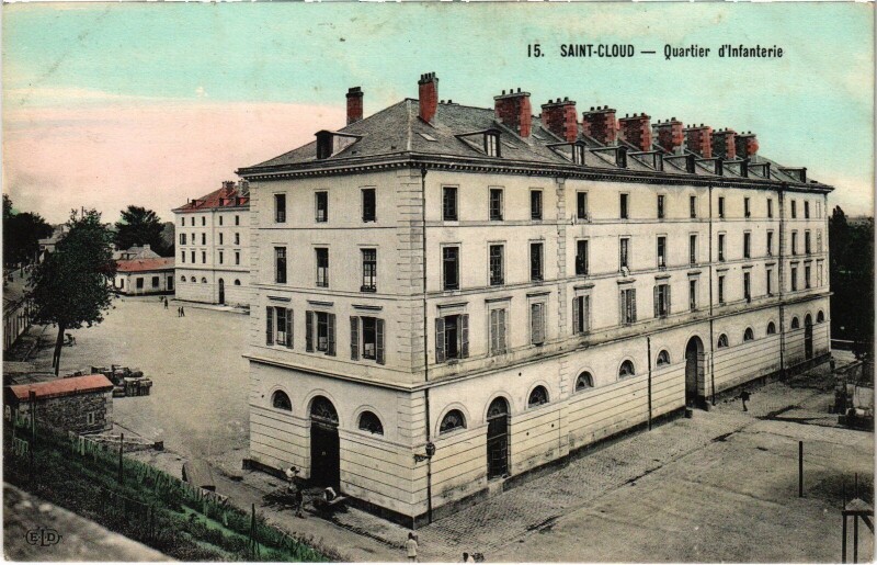 Carte postale ancienne Saint-Cloud Quartier d'Infanterie à Saint-Cloud