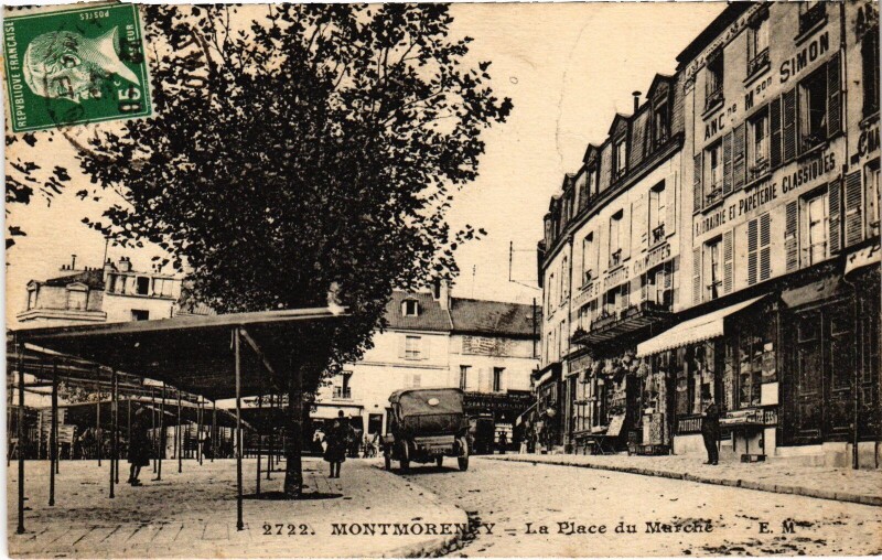 Carte postale ancienne Montmorency Place du Marché à Montmorency
