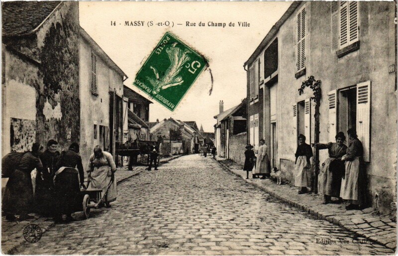 Carte postale ancienne Massy Rue du Champ de Ville à Massy