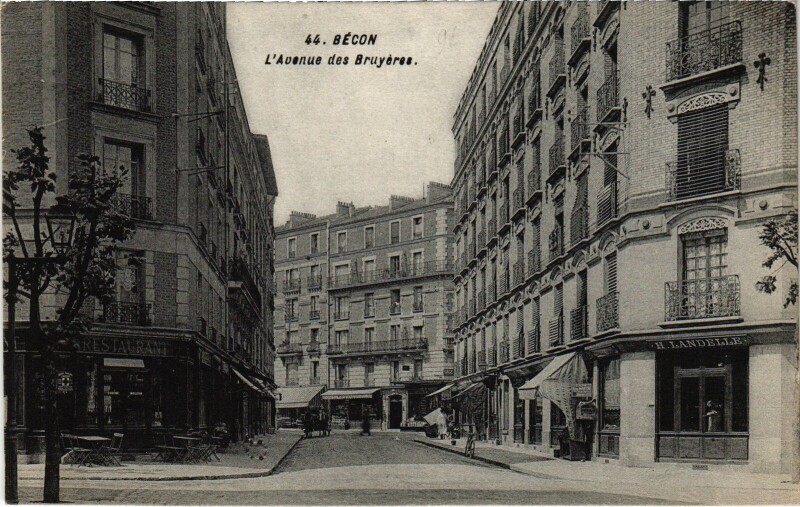 Carte postale ancienne Bécon Avenue des Bruyeres