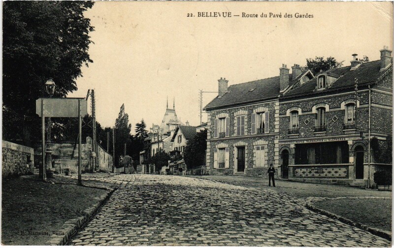 Carte postale ancienne Bellevue Route du Pavé des Gardes