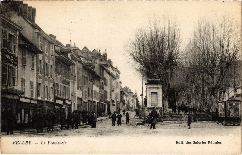 Carte postale ancienne Belley Le Promenoir à Belley