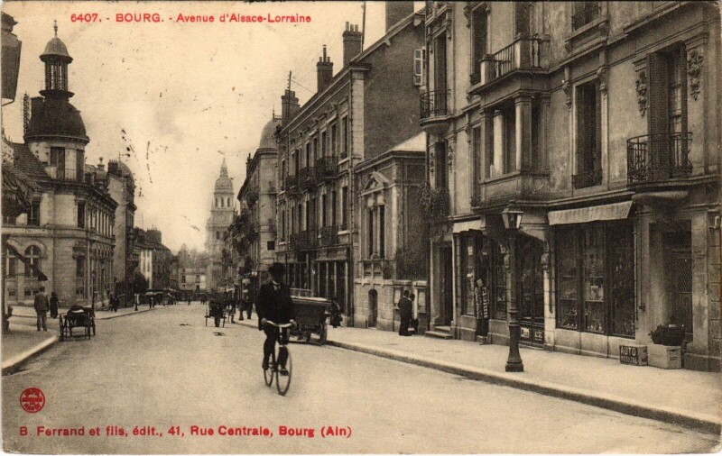 Carte postale ancienne Bourg en Bresse Avenue Alsace Lorraine à Bourg-en-Bresse