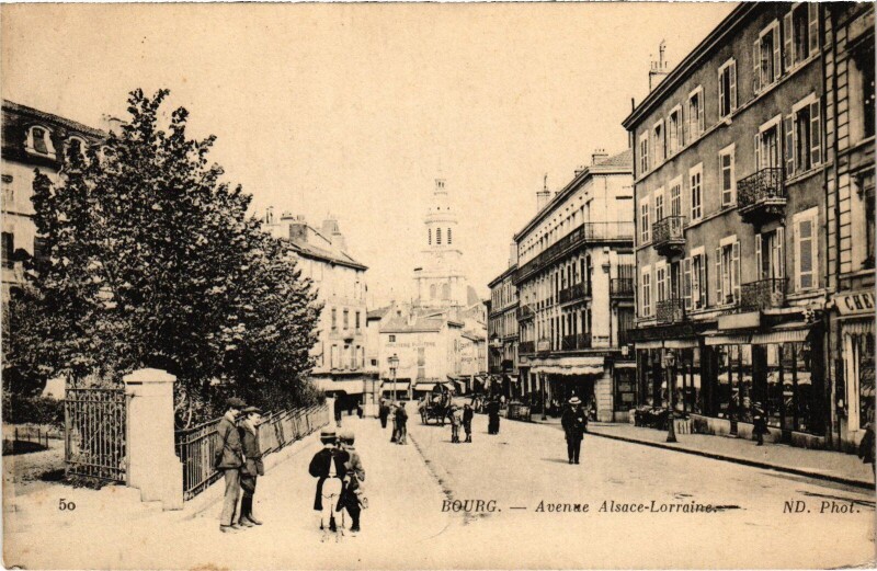 Carte postale ancienne Bourg en Bresse Avenue Alsace Lorraine à Bourg-en-Bresse