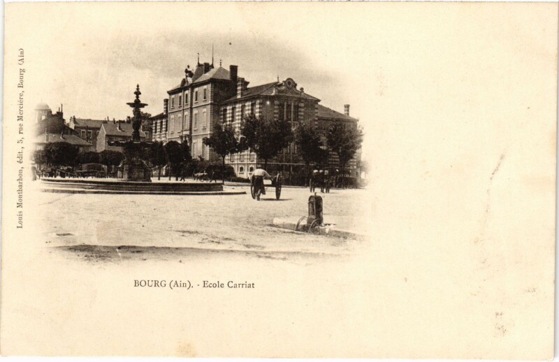 Carte postale ancienne Bourg en Bresse Ecole à Bourg-en-Bresse