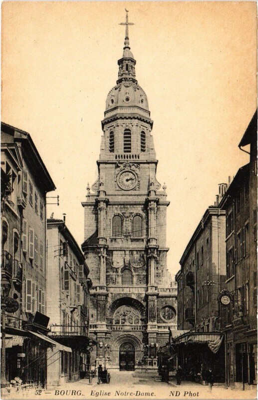 Carte postale ancienne Bourg en Bresse Brou Church à Bourg-en-Bresse