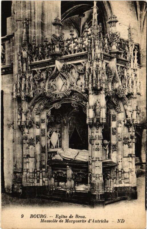 Carte postale ancienne Bourg en Bresse Brou Church Mausolee de Marguerite à Bourg-en-Bresse